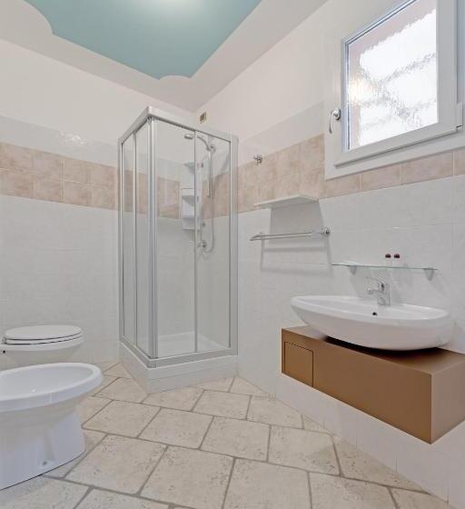 Quarto Comfort, Grotto Bagat