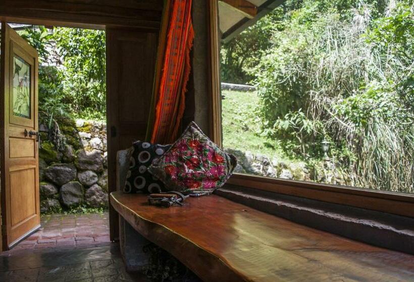 سوییت خانوادگی, Hacienda Rumiloma By Rotamundos