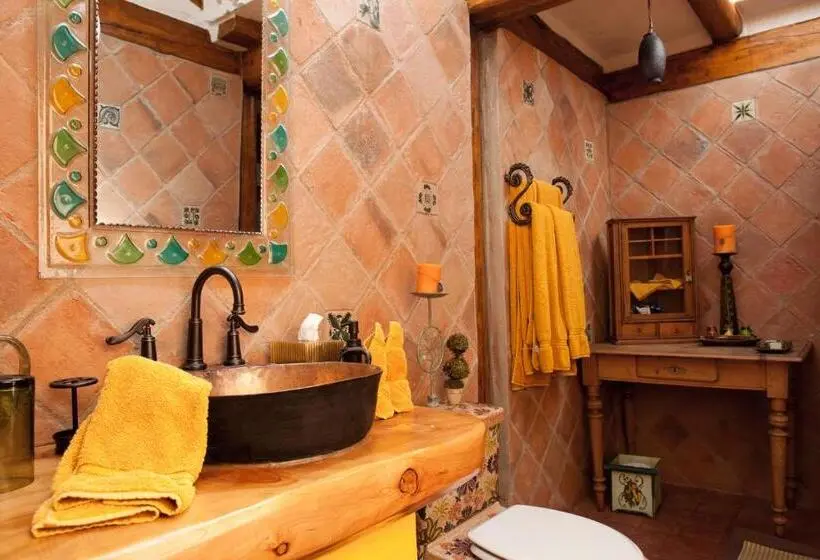 Presidential Suite, Hacienda Rumiloma By Rotamundos