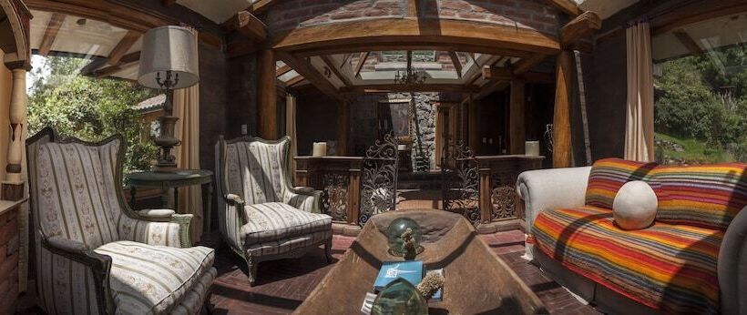 سوئیت پرزیدنت, Hacienda Rumiloma By Rotamundos