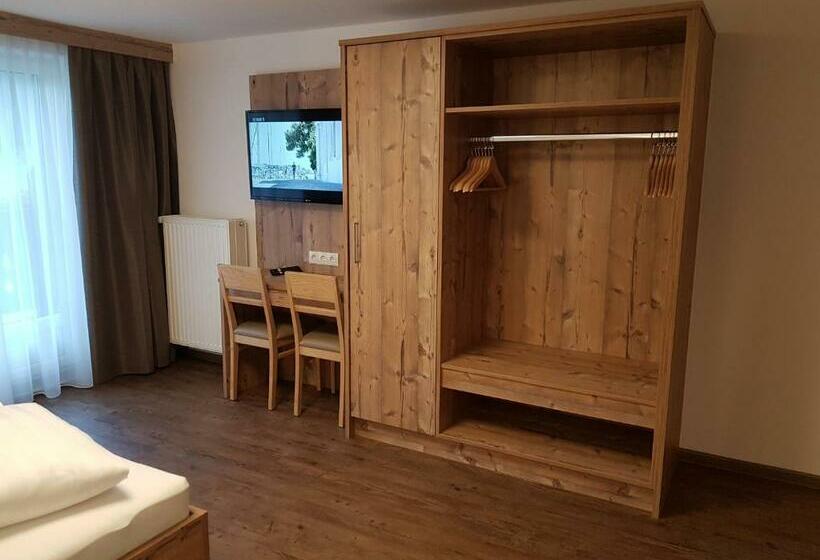 バルコニー付きスタンダードルーム, Haus Margret