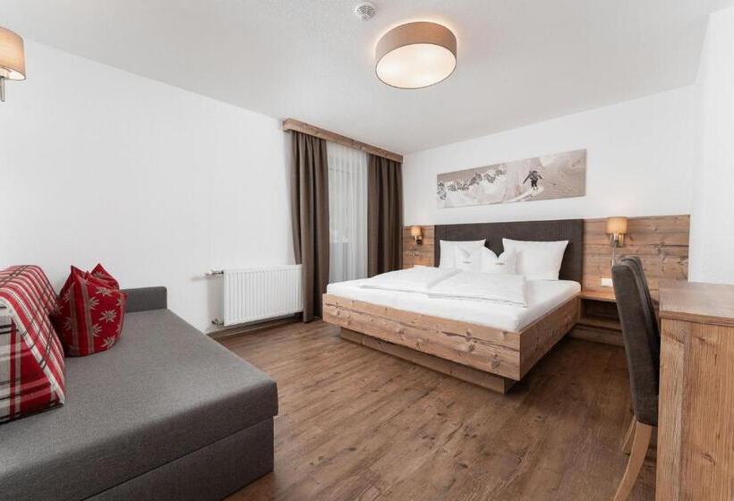 Трехместный Номер Стандарт с Балконом, Haus Margret