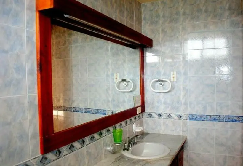 スタンダード4人部屋, Hostal Antares