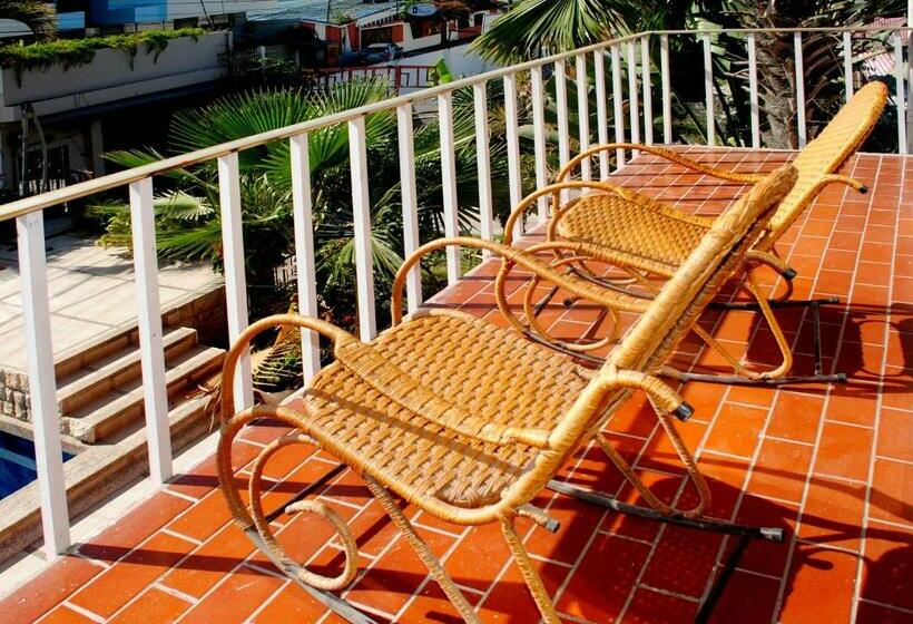 스탠다드 룸 더블 침대 2개, Hostal Antares