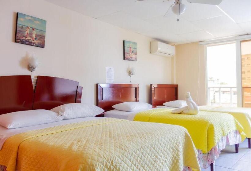 Четырехместный Номер Стандарт, Hostal Antares
