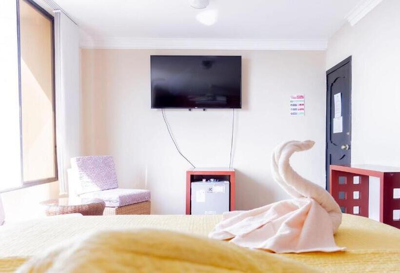 디럭스 룸, Hostal Antares