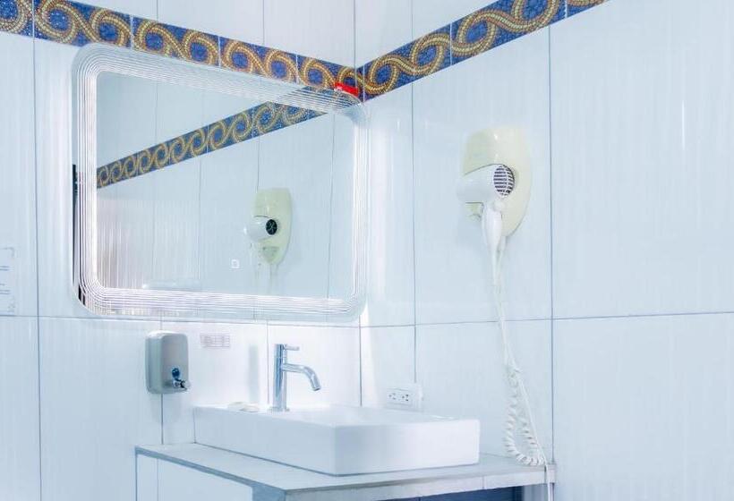 스탠다드 발코니 스튜디오, Hostal Antares