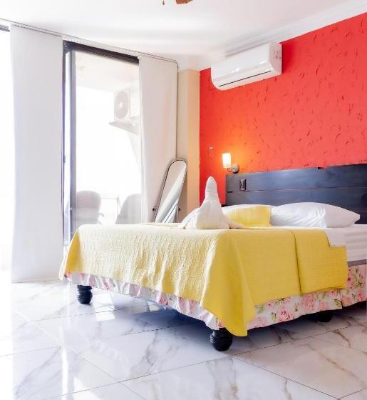 스탠다드 발코니 스튜디오, Hostal Antares