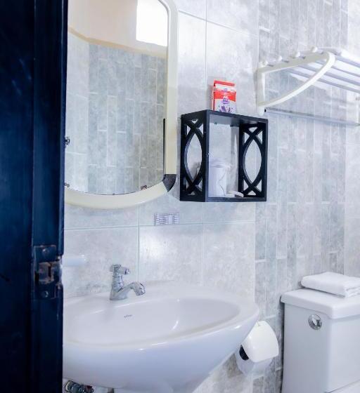 스탠다드 룸 더블 침대 2개, Hostal Antares