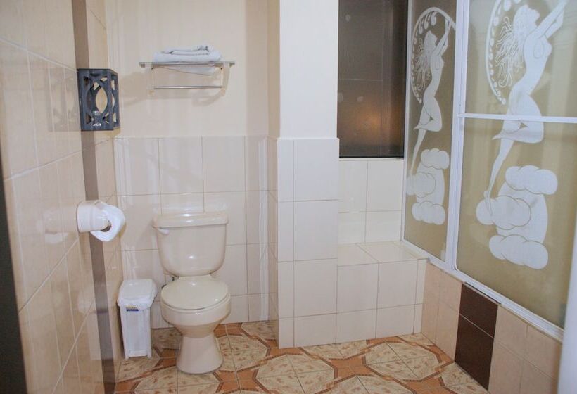 디럭스 룸, Hostal Antares