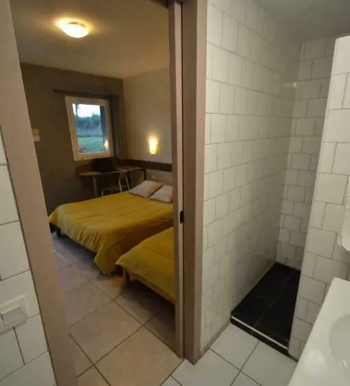 Standard Kolmen Hengen Huone, Hôtel Ecochic   Mont De Marsan   Grand Moun
