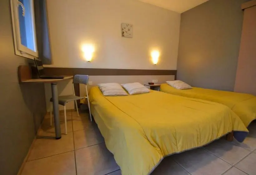 Standard Kolmen Hengen Huone, Hôtel Ecochic   Mont De Marsan   Grand Moun