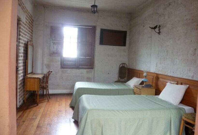 スタンダードルーム, La Casa De Melgar