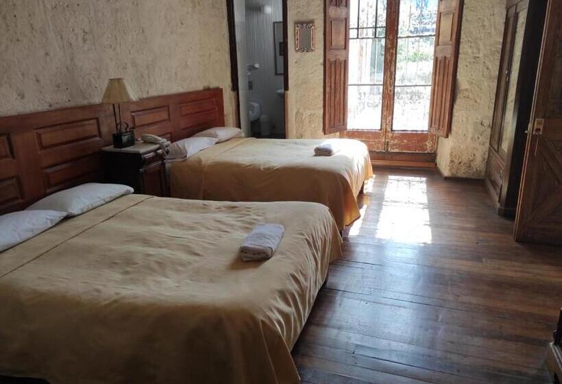 スーペリアールーム, La Casa De Melgar