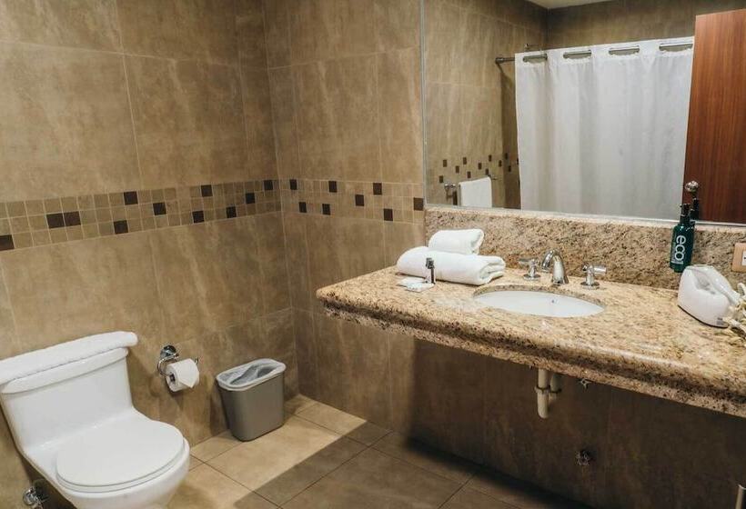 اتاق لوکس, Marcelius