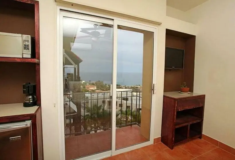 سوییت با چشمانداز دریا, Mariamar Suites