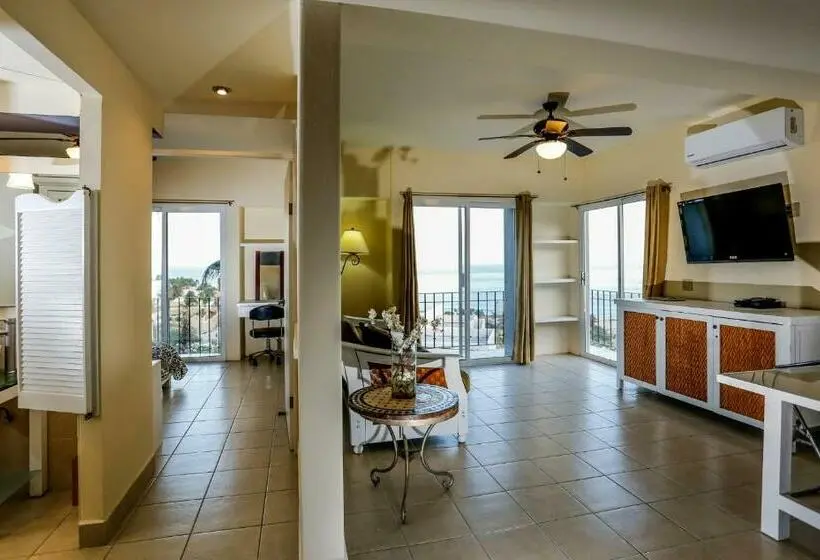 سوئیت مستر با چشمانداز دریا, Mariamar Suites