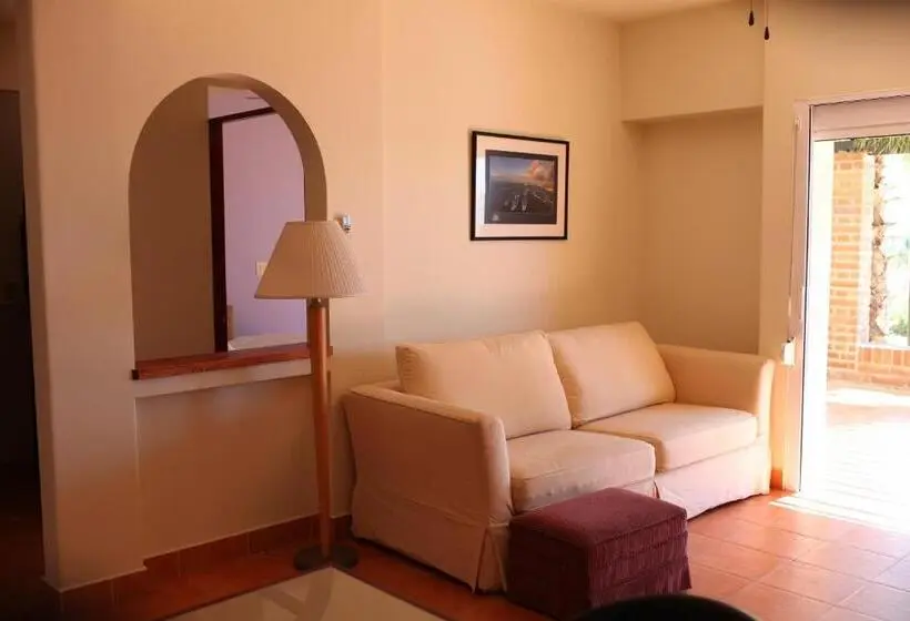 سوئیت مستر با چشمانداز دریا, Mariamar Suites