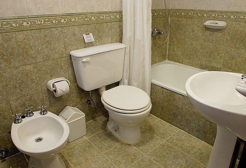 수피리어 트리플 룸, Tango B&b