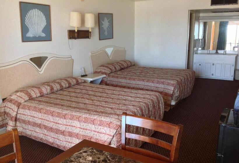 غرفة قياسية إطلالة جانبية علي البحر, Sea Shell Inn On The Beach