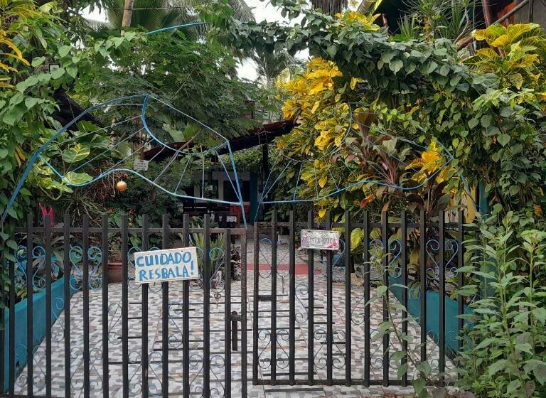 标准三人间, Cabinas Del Mar