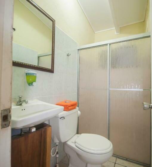 标准三人间, Cadillac Rock Beach