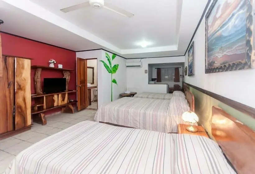 Standard Kolmen Hengen Huone, Cadillac Rock Beach