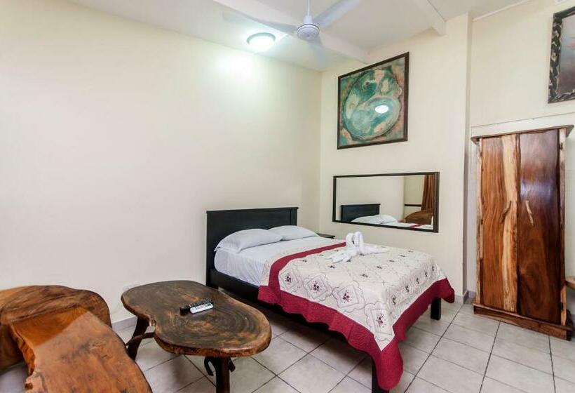 标准间, Cadillac Rock Beach