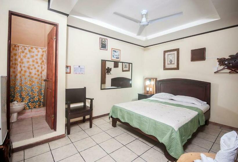 标准间, Cadillac Rock Beach