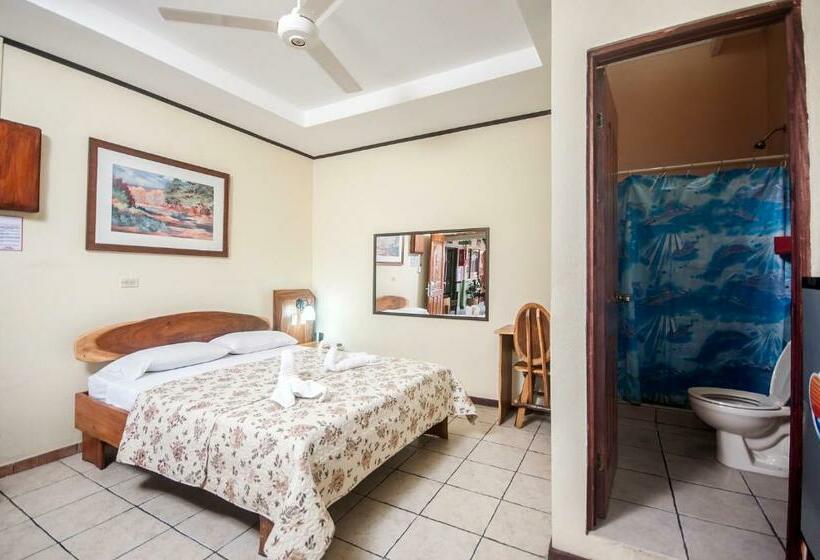 标准间, Cadillac Rock Beach