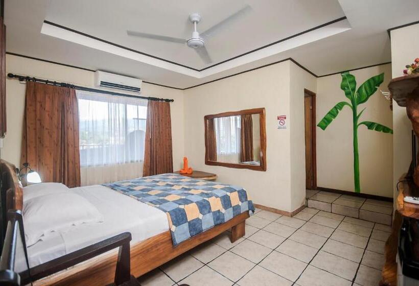 标准间, Cadillac Rock Beach