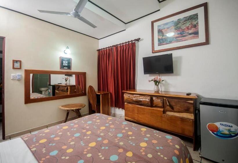 标准间, Cadillac Rock Beach