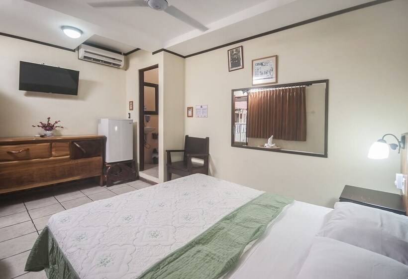 标准间, Cadillac Rock Beach