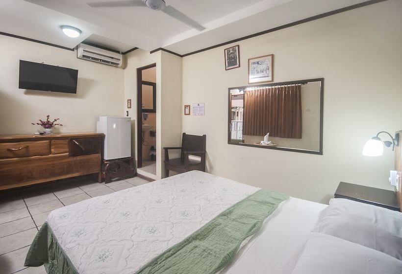 标准间, Cadillac Rock Beach