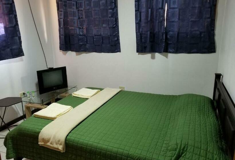 غرفة إقتصادية, Monte Campana Escazu