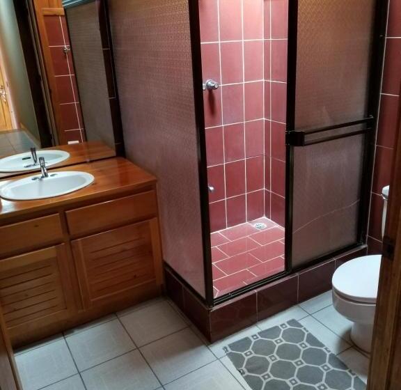 جناح ديلوكس, Monte Campana Escazu