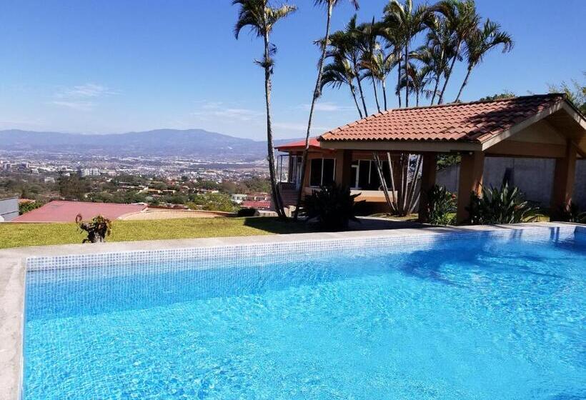 جناح عائلي, Monte Campana Escazu