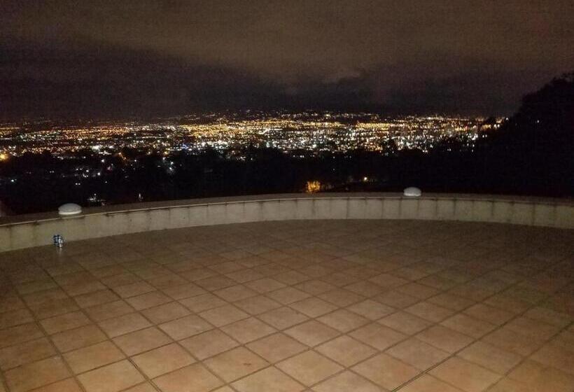 منزل غرفة نوم واحدة, Monte Campana Escazu