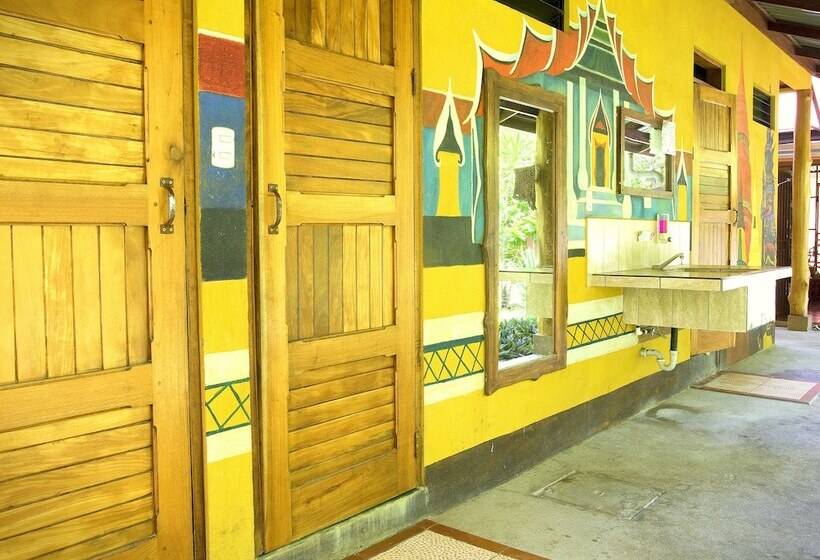 تختخواب در اتاق مشترک, Casa Zen