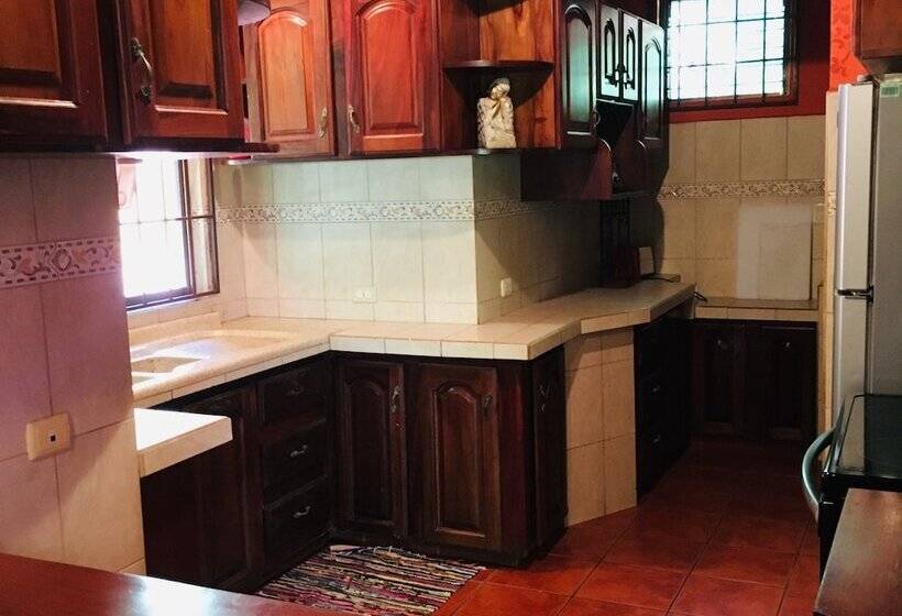 بنگله خانوادگی, Casa Zen