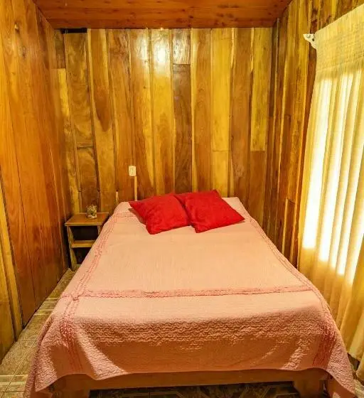 バス共有のスタンダードルーム, Hostel La Suerte