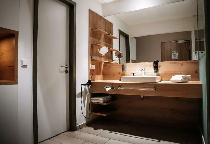 ビジネスルーム, Centrale Hotel Und Restaurant