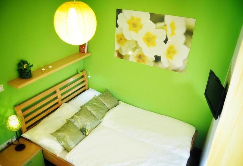 اتاق عادی, Design Hotel Romantick