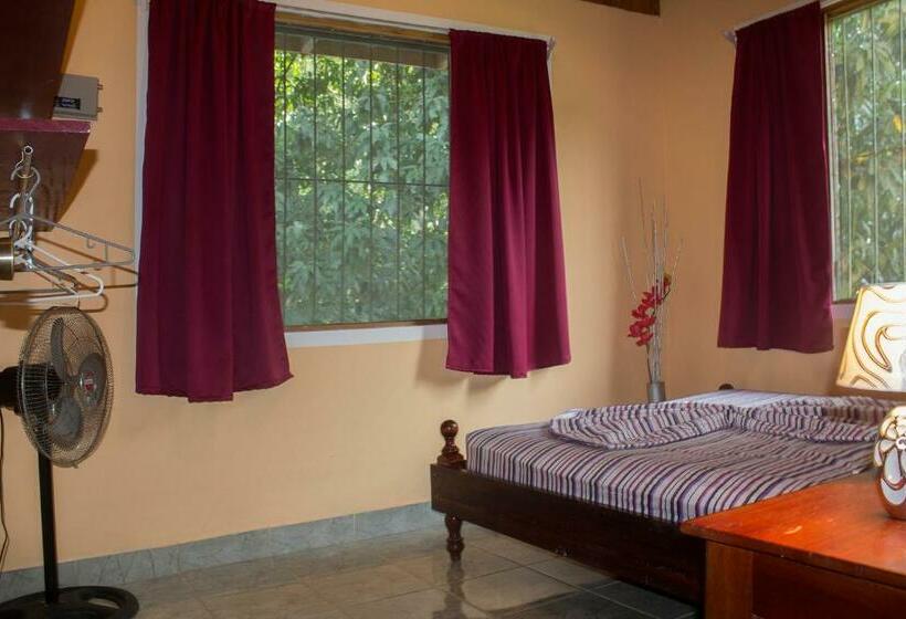 غرفة قياسية حمام مشترك, Matilori Hostel