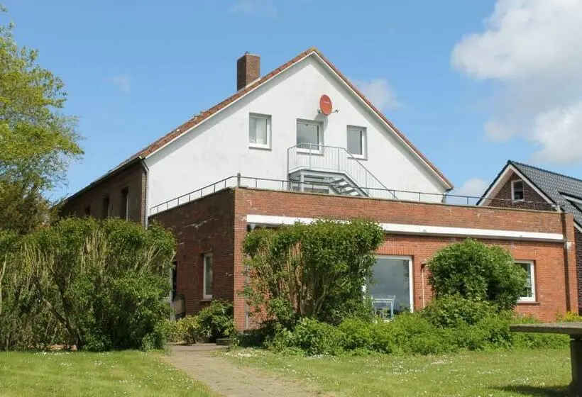 Basic Kolmen Hengen Huone, Apartmenthaus Seestern