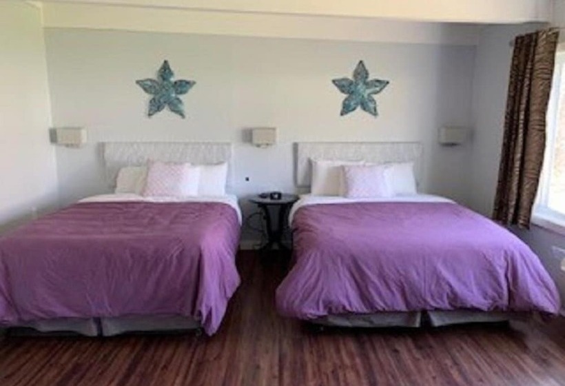 Семейный Номер, Beachfront Inn