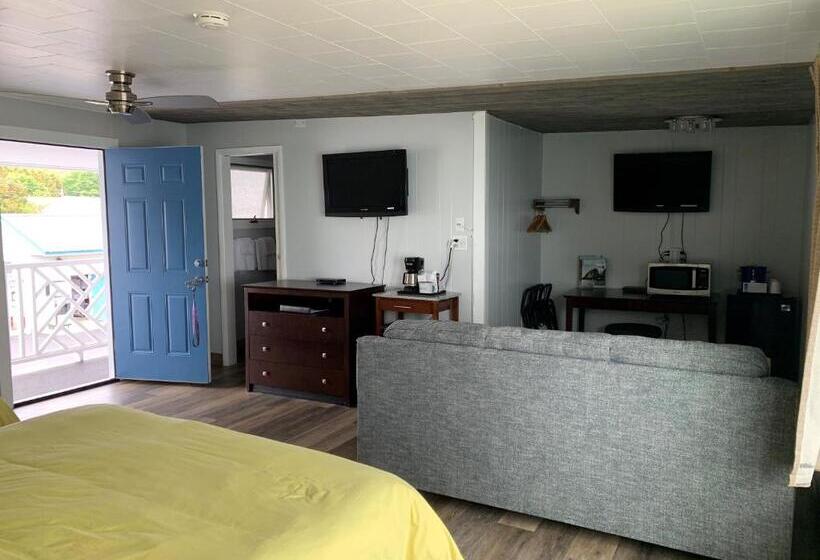 ジュニアスイート, Beachfront Inn