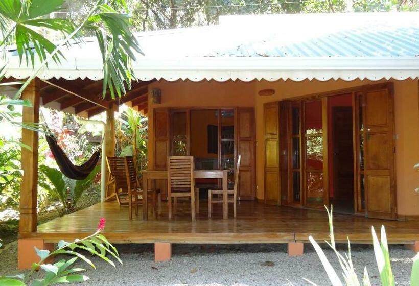 Standard-bungalow 2 Makuuhuonetta, El Pequeño Gecko Verde