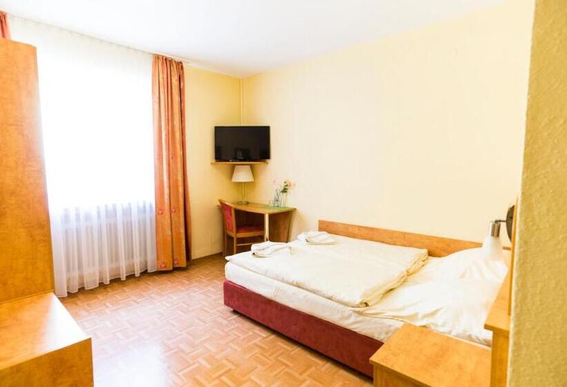 Семейный Номер, Gasthof Rose