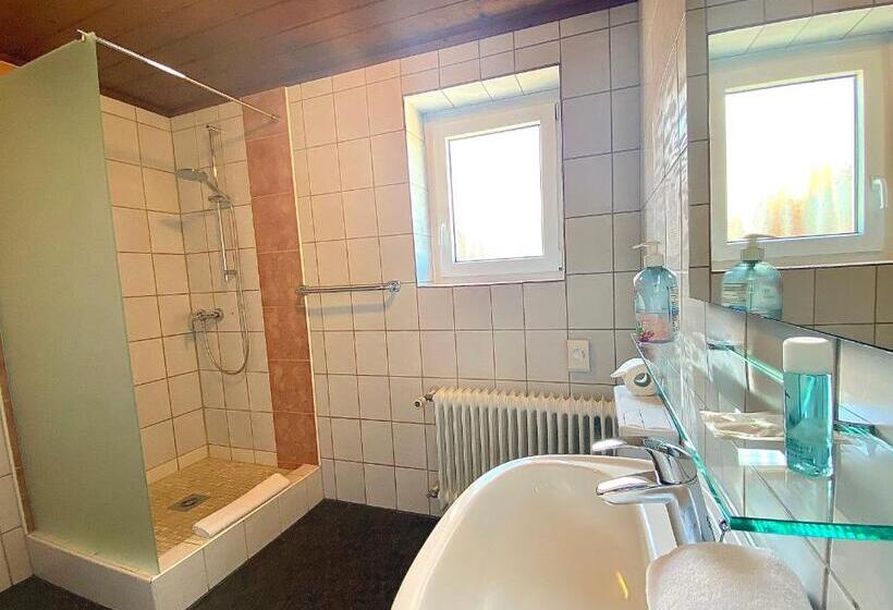 Семейный Номер, Gasthof Rose